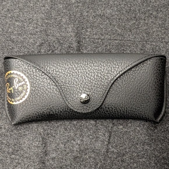 Ray-Ban New Wayfarer in Black - Picture 4 of 6